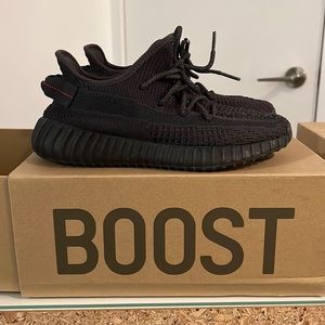 Yeezy 350 V2 Black (Non-Reflective) (Size 7)